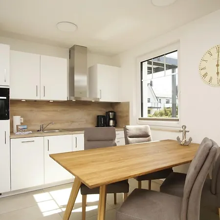 Rex Rugia Fewo15-3 Mit Schwimmbad Und Saunanutzung Im Ahoi-erlebnisbad Sellin Daire Lobbe